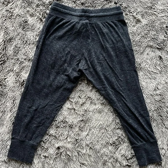 ✨2/25✨Nike Cropped Sweats - Picture 2 of 4